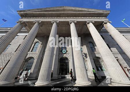 ARD-Oifig an Phoist, Dublin GPO, General Post Office, Headquarters of an Post, The Irish Post Office, O'Connell Street, Weitwinkel Stockfoto