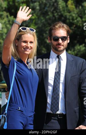 Michelle Hunziker und Tomaso Trussardi kommen am 07. September 2015 im Excelsior Hotel während des 72. Internationalen Filmfestivals (Mostra) in Venedig auf dem Lido an. Foto von Aurore Marechal/ABACAPRESS.COM Stockfoto