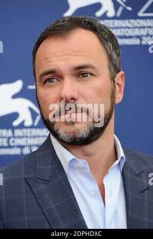 Massimiliano Gallo nimmt an der "per Amor Vostro" Fotocall während des 72. Internationalen Filmfestivals (Mostra) Venedig auf dem Lido in Venedig, Italien am 11. September 2015 Teil. Foto von Aurore Marechal/ABACAPRESS.COM Stockfoto