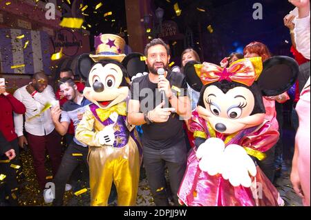 Cyril Hanouna celebre son 41 eme anniversaire avec toute l'equipe de Touche Pas a Mon Poste au Parc Walt Disney Studios de Disneyland Paris a Marne la Valle, France le 24 septembre, 2015. Foto von ABACAPRESS.COM Stockfoto