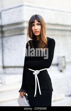 Street Style, Patricia Manfield Ankunft an Sportmax Frühjahr Sommer 2016 Show auf der Piazza Cordusio, in Mailand, Italien, am 25. September 2015 statt. Foto von Marie-Paola Bertrand-Hillion/ABACAPRESS.COM Stockfoto