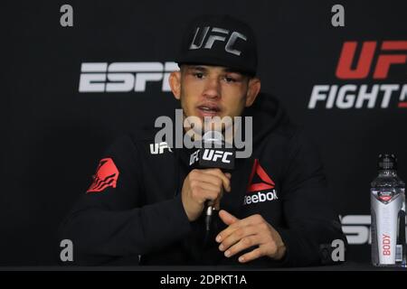 Las Vegas, Nevada, Las Vegas, NV, USA. Dezember 2020. Las Vegas, NV - Dezember 19: Anthony Pettis interagiert mit Medien nach der UFC Vegas 17 Veranstaltung bei UFC Apex am 19. Dezember 2020 in Las Vegas, Nevada, USA. Quelle: Diego Ribas/PX Imagens/ZUMA Wire/Alamy Live News Stockfoto