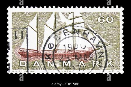 MOSKAU, RUSSLAND - 6. OKTOBER 2018: Eine in Dänemark gedruckte Marke zeigt Shipping, Serie, um 1970 Stockfoto