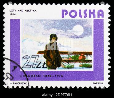 MOSKAU, RUSSLAND - 6. OKTOBER 2018: Eine in Polen gedruckte Briefmarke zeigt Farman, 1914, Aviations Serie, um 1984 Stockfoto