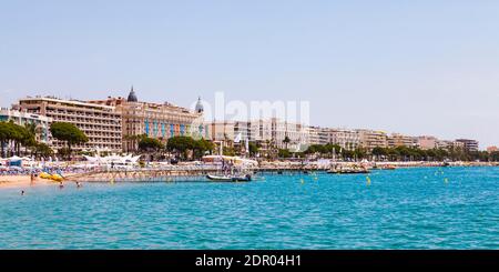 Gebäude an der Promenade de la Croisette, Cannes, Cote d'Azur, Frankreich Stockfoto