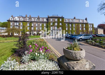 Außenansicht des berühmten Old Swan Hotels in Harrogate, North Yorkshire Stockfoto