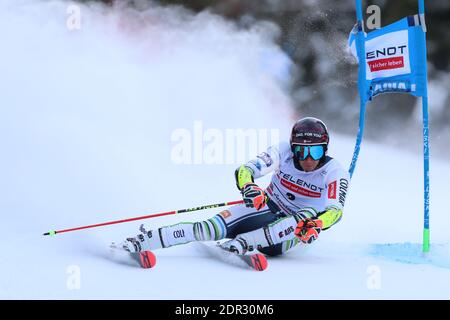 Alta Badia, Südtirol, Italien. Dezember 2020. International Ski Federation World Cup Alpine Skiing, Riesenslalom; Zan Kranjec (SLO) Credit: Action Plus Sports/Alamy Live News Stockfoto