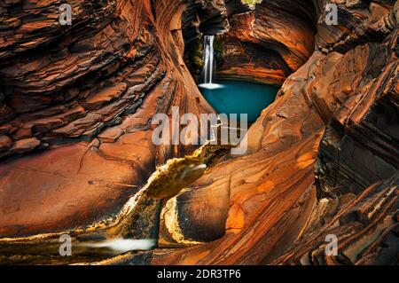 Hervorragender Spa-Pool im Karijini Nationalpark. Stockfoto