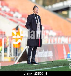 Leigh, Großbritannien. Dezember 2020. Manchester United Manager Casey Stoney während des FA Women's Super League Spiels im Leigh Sports Village, Leigh (Foto von Matt Wilkinson/Focus Image /Sipa USA) 20/12/2020 Kredit: SIPA USA/Alamy Live News Stockfoto