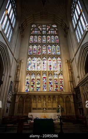 BATH, GROSSBRITANNIEN – 27. AUGUST 2020. Bath Abbey ist eine anglikanische Pfarrkirche und ehemalige Benediktinerkloster im 7. Jahrhundert gegründet. Bath, Somerset, England Stockfoto