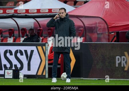 UTRECHT, NIEDERLANDE - DEZEMBER 19: Trainer Sjors Ultee von Fortuna Sittard während des niederländischen Eredivisie-Spiels zwischen FC Utrecht und Fortuna Sittard bei G Stockfoto