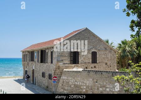 Gebäude des Museums von Larnaka (Larnaka) mittelalterliche Festung von Zypern Stockfoto