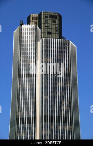 Der National Westminster Tower (Nat West Tower) Jetzt bekannt als Tower 42 in Old Broad Street London England Großbritannien, das eine beliebte Touristenreise destina ist Stockfoto