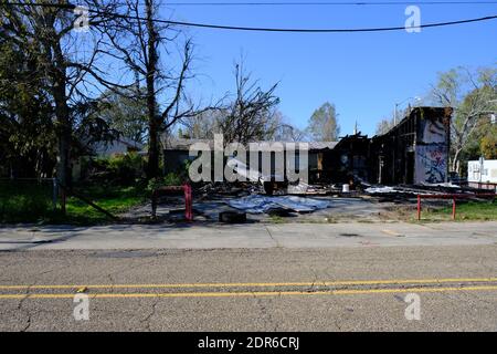 Abgebranntes Gebäude in Lafayette Louisianas freetown Gegend. Dies ist eine alte Bar. Stockfoto