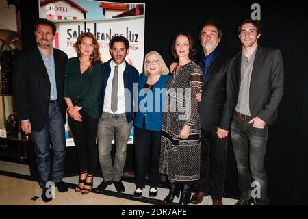 Die Jurymitglieder Gilles Sacuto, Julie Piaton, Manu Payet, Josiane Balasko, Claude Perron, Olivier Marchal und Alexis rault nahmen an der Eröffnungsfeier des 2. Internationalen Filmfestivals Saint-Jean-De-Luz im Cinema Le Select. In Saint-Jean-De-Luz, Frankreich am 6. Oktober 2015 Teil. Foto von Maxime-Reynaud/APS Medias/ABACAPRESS.COM Stockfoto