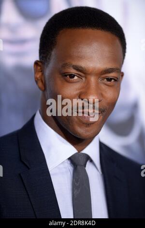 Anthony Mackie besucht am 26. Oktober 2015 die Premiere von Warner Bros. Pictures Our Brand is Crisis im TCL Chinese Theatre in Los Angeles, CA, USA. Foto von Lionel Hahn/ABACAPRESS.COM Stockfoto