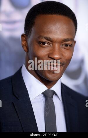 Anthony Mackie besucht am 26. Oktober 2015 die Premiere von Warner Bros. Pictures Our Brand is Crisis im TCL Chinese Theatre in Los Angeles, CA, USA. Foto von Lionel Hahn/ABACAPRESS.COM Stockfoto
