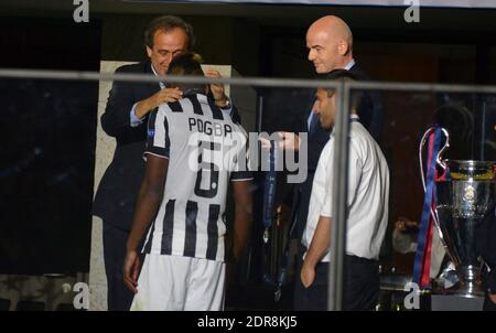 Michel Platini und Gianni Infantino während der UEFA Champions League, Barcelona gegen Juventus in Berlin, Deutschland am 6. Juni 2015. Gianni Infantino, Generalsekretär der UEFA, wird das Rennen um den nächsten FIFA-Präsidenten antreten. Foto von Henri Szwarc/ABACAPRESS.COM Stockfoto