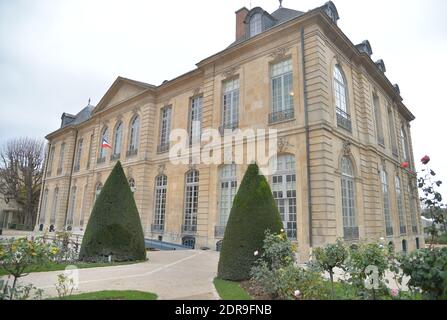 Außenansicht des Hotels Biron, Heimat der ständigen Sammlungen des Rodin-Museums, in Paris, Frankreich am 9. November 2015. Das Museum wird seine Türen am 12. November 2015, dem 175. Geburtstag des berühmten französischen Bildhauers, nach einer kompletten Renovierung in den letzten drei Jahren zu einem Preis von 16 Millionen Euro wieder für die Öffentlichkeit öffnen. Foto von Christian Liewig/ABACAPRESS.COM Stockfoto