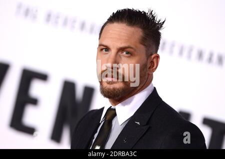 Tom Hardy nimmt am 16. Dezember 2015 an der Premiere von 20th Century Fox und Regency Enterprises The Revenant im TCL Chinese Theatre in Los Angeles, CA, USA Teil. Foto von Lionel Hahn/ABACAPRESS.COM Stockfoto
