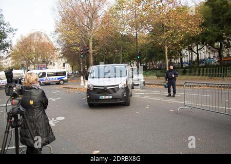 LE BATACLAN - PARIS AU LENDEMAIN DES ATTENTATS DU 13/11/2015 Foto von Nasser Berzane/ABACAPRESS.COM Stockfoto