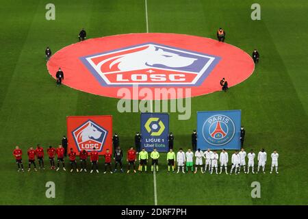 PrÃ©sentation Teams LOSC und PSG vor Spiel während der französischen Meisterschaft Ligue 1 Fußballspiel zwischen Lille OSC und Paris Saint-Germain am 20. Dezember 2020 im Pierre Mauroy Stadion in Villeneuve-d'Ascq bei Lille, Frankreich - Foto Laurent Sanson / LS Medianord / DPPI / LM Stockfoto