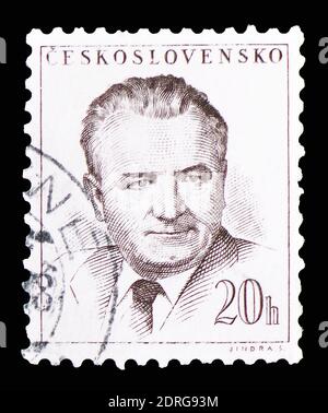 MOSKAU, RUSSLAND - 10. FEBRUAR 2019: Eine in der Tschechoslowakei gedruckte Briefmarke zeigt Klement Gottwald (1896-1953), Präsident, Serie, um 1953 Stockfoto