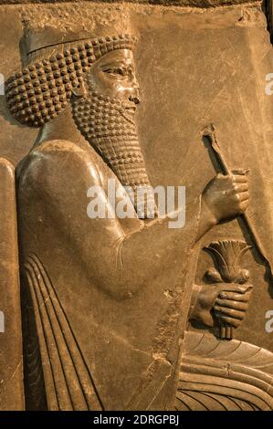 Nationalmuseum des Iran, Teheran, Iran. Relief aus dem Apadana Palast in Persepolis. Stockfoto