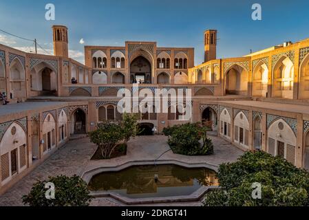 23. Oktober 2018. Agha Bozorg Moschee, Kashan, Iran Stockfoto