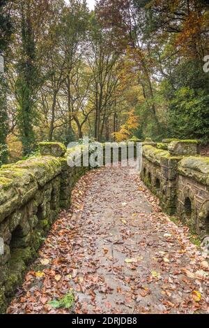 Der untere Eingang zum Beaumont Park, Park Road, Huddersfield, West Yorkshire, England, Großbritannien Stockfoto