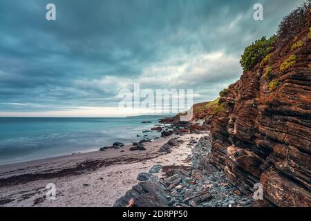 Second Valley Strand mit zerklüfteter Küste in der Dämmerung im Süden Australien Stockfoto