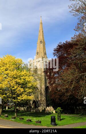 Sommer Blick auf All Saints Church, Holstrand Dorf, Lincolnshire, England Stockfoto