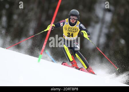 Dolomiten, Italien. Dezember 2020. 21. Dezember 2020; Skigebiet Alta Badia, Dolomiten, Italien; Internationaler Skiverband World Cup Slalom Skiing; Istok Rodes (CRO) Credit: Action Plus Sports Images/Alamy Live News Stockfoto