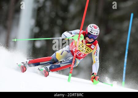 Dolomiten, Italien. Dezember 2020. 21. Dezember 2020; Skigebiet Alta Badia, Dolomiten, Italien; Internationaler Skiverband World Cup Slalom Skiing; Henrik Kristoffersen (NOR) Credit: Action Plus Sports Images/Alamy Live News Stockfoto