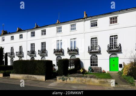 Ansicht der Häuser in Rutland Terrasse, EINE Reihe von Regency-Stil Häuser gebaut in 1831, Stamford Stadt; Lincolnshire; England; Großbritannien Stockfoto