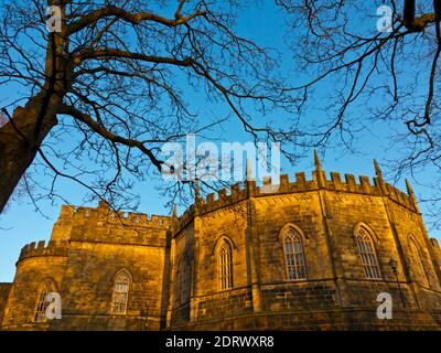 Das gotische Shire Hall Gebäude im Lancaster Castle in Die Stadt Lancaster Lancashire England Großbritannien Stockfoto