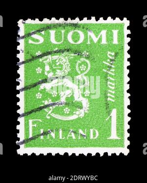 MOSKAU, RUSSLAND - 10. FEBRUAR 2019: Eine in Finnland gedruckte Briefmarke zeigt Lion - Type II - STIF Press Offset Printing, Wappenserie, um 1974 Stockfoto
