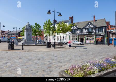 Sommeransicht von Beastfair und Cornmarket im Zentrum von Pontefract, West Yorkshire Stockfoto