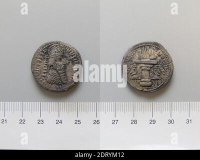 Herrscher: Ardashir iMINT: Persien, Tetradrachm von Ardashir I aus Persien, 226–41, Globe, 13.88 g, 9:00, 27.7 mm, Made in Uncertain, Persien, Persisch, 3. Jahrhundert n. Chr., Numismatik Stockfoto