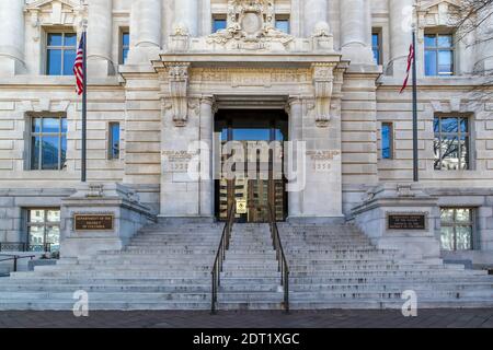 Der Eingang zum John A. Wilson Building in Washington D.C., USA Stockfoto