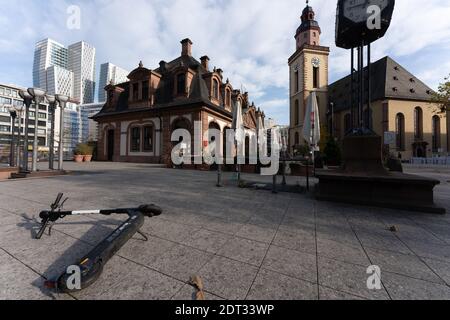 Frankfurt, Deutschland, November 2020: Hauptwache-Gebäude in der Zeil-Innenstadt von Frankfurt am Main Hessen Stockfoto