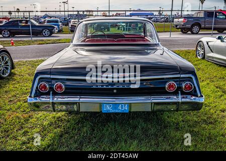 Daytona Beach, FL - 27. November 2020: 1962 Chevrolet BelAir Bubbletop auf einer lokalen Auto-Show. Stockfoto