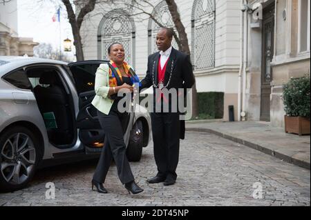 Die französische Justizministerin Christiane Taubira trifft am 3. Januar 2014 im Innenministerium in Paris ein. Foto von Christophe Guibbaud/ABACAPRESS.COM Stockfoto