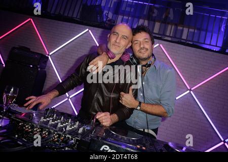 File Photo - Cassius bei der Lacoste Party in Paris, Frankreich am 17. Januar 2014. Philippe Cerboneschi (auch bekannt als "Zdar"), eine Hälfte des französischen Tanzduos Cassius, ist am Mittwoch zufällig in Paris gestorben, teilte sein Agent mit. "Er fiel zufällig durch das Fenster eines hohen Stockwerks eines Pariser Gebäudes", sagte Sebastien Farran, ohne weitere Details zu nennen. Cerboneschi gründete Cassius 1996 mit Hubert Blanc-Francard (alias Boombass). Sie produzierten für Bands wie Phoenix, Beastie Boys, Franz Ferdinand und den französischen Hip-Hop-Star MC Solaar. Foto von Jerome Domine/ABACAPRESS.COM Stockfoto