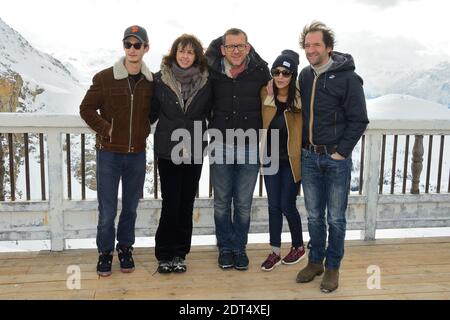 Die Jury 2014, Pierre Niney, Valerie Bonneton, Dany Boon, Leila Bekhti und Stephane de Groodt posieren während des 17. Alpe d'Huez Comedy Film Festival in Frankreich, am 18. Januar 2014. Foto von Nicolas Briquet/ABACAPRESS.COM Stockfoto