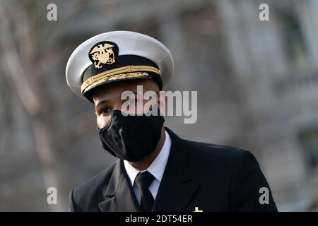 Chirurg General der Vereinigten Staaten VADM Jerome M. Adams, M.D., M.P.H spricht zu den Medien im Weißen Haus, in Washington, DC, 21. Dezember 2020. Quelle: Chris Kleponis/Pool via CNP /MediaPunch Stockfoto