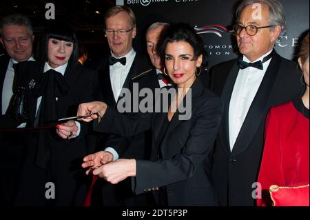 Rachida Dati, Ari Vatanen, Festivalpräsident Remi Depoix und Chantal Thomass beim 29. Internationalen Automobilfestival, das am 28 2014. Januar im Hotel des Invalides in Paris, Frankreich, stattfand. Foto von Nicolas Genin/ABACAPRESS.COM Stockfoto