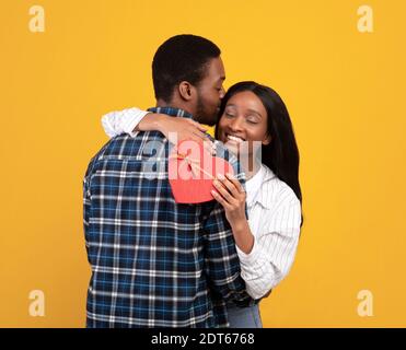 Geschenk für Geliebte zum Geburtstag, Jubiläum oder St. Valentine Stockfoto