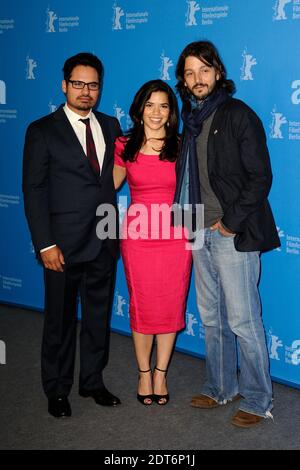 Michael Pena, America Ferrera und Diego Luna beim 'Cesar Chavez' Photocall während der 64. Berlinale, Internationale Filmfestspiele Berlin, Deutschland, am 12. Februar 2014. Foto von Aurore Marechal/ABACAPRESS.COM Stockfoto
