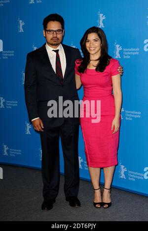Michael Pena und America Ferrera beim 'Cesar Chavez' Photocall während der 64. Berlinale, Internationale Filmfestspiele Berlin, Deutschland, am 12. Februar 2014. Foto von Aurore Marechal/ABACAPRESS.COM Stockfoto